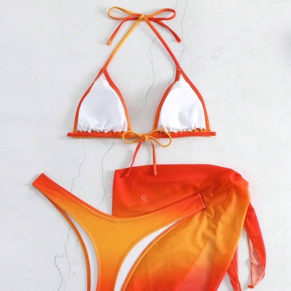 Three-Piece Ombre Bikini Set with a Mini Skirt - Picture 2 of 4